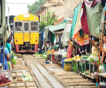 Bangkok Railway & Floating Markets Tour